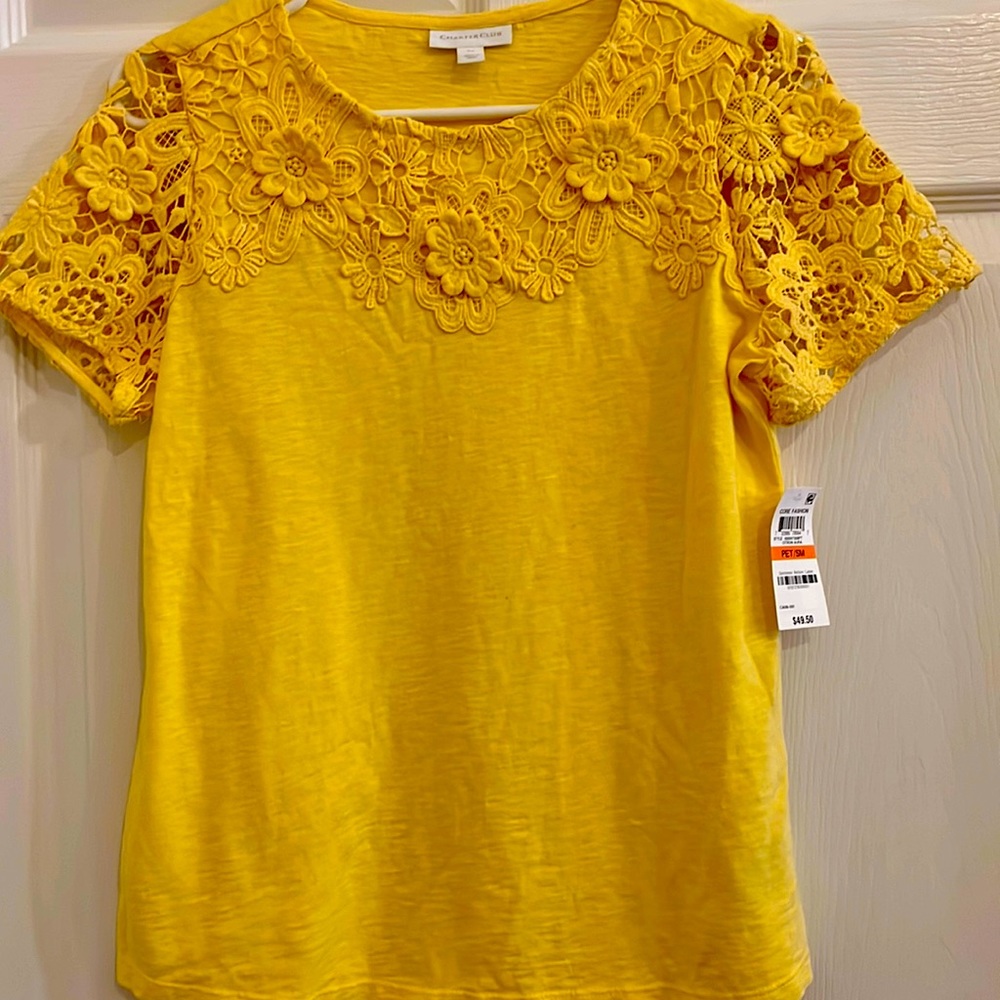 Short sleeve top
